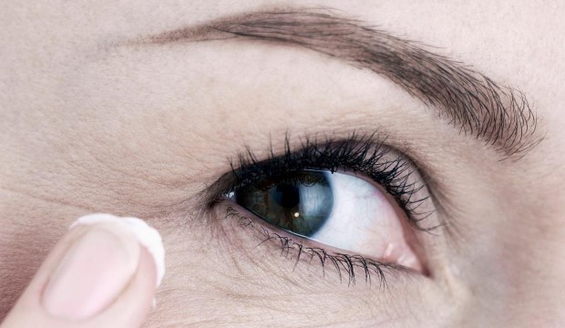 Применение гиалуроновой кислоты вокруг глаз